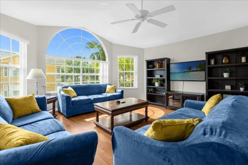 Luxury 3BR Condo Near Disney with Pool