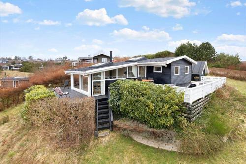 84136-Ebeltoft-Enebaerstien-10