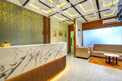Χώρος καθιστικού στο Hotel Royal Ican Sindhubhavan Road