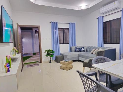 Gallery image of CASA "Bali" en SALINAS con piscina in Salinas