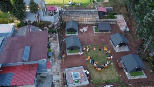 Κήπος έξω από το Sunset Camps and Glamping