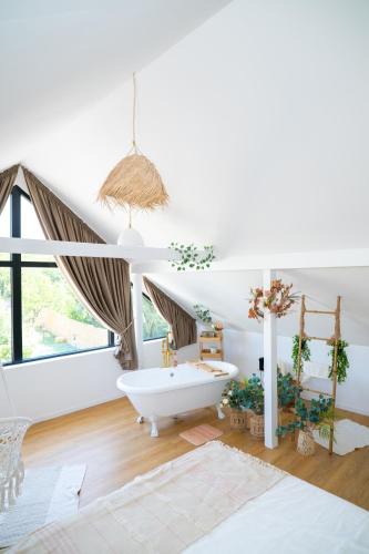 Ein Bett oder Betten in einem Zimmer der Unterkunft Villa Ranch Spa S