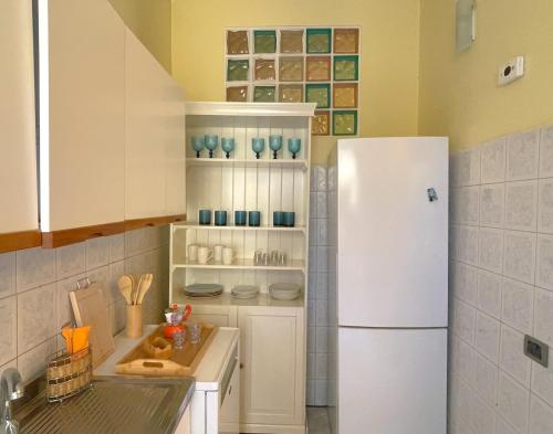 MARIA TERESA Apartment II - Refined Living with Excellent City Links - Via Alessandria - QUARTIERE TRIESTE