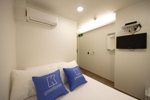 TV a/nebo společenská místnost v ubytování K-Guesthouse Myeongdong 1