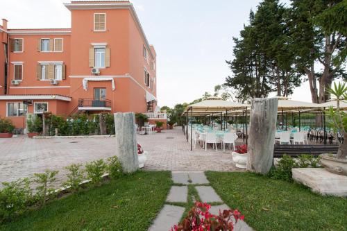 Gallery image of Il Postiglione Hotel - Sala Ricevimenti Minturno in Minturno