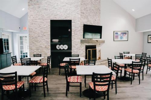 Εστιατόριο ή άλλο μέρος για φαγητό στο Hawthorn Suites by Wyndham Tinton Falls