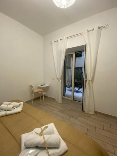 Duomo 242 - EcoRooms & Apartment