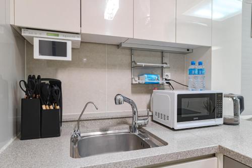 Dapur atau dapur kecil di Highvill Modern View