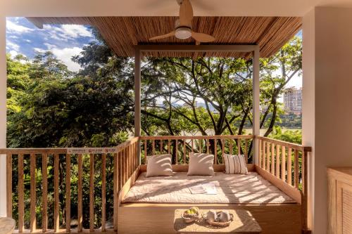 Balkoni atau teres di Wan'an Tinglan Wild Luxury Resort Hotel