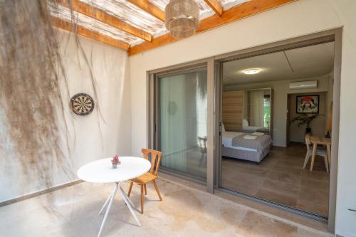 Ένα ή περισσότερα κρεβάτια σε δωμάτιο στο Jessica villas