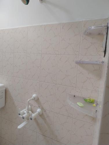 Koupelna v ubytování Shri Vrindavan Suites 2 Near ISKCON & Prem Mandir