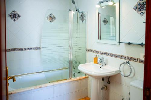 Villa Conil with heated pool and air conditioning
