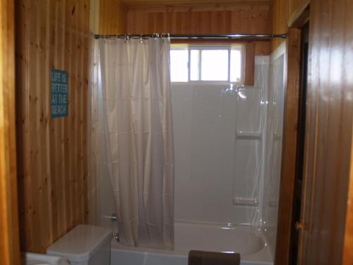 Koupelna v ubytování Cottages On PEI-Oceanfront