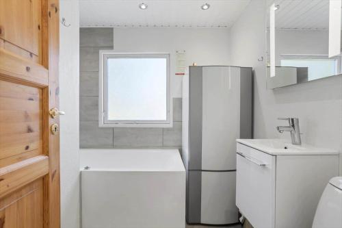 Ένα μπάνιο στο LK1808-Lokken-Ostergardsvej-3