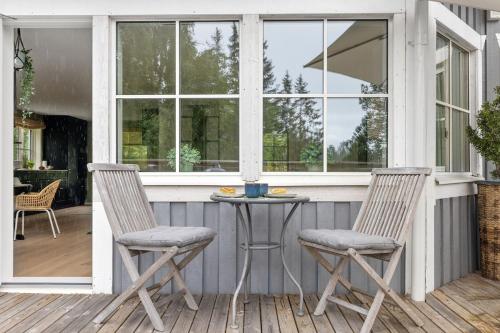 Balkón nebo terasa v ubytování Stylish 2BR Retreat with Sauna & Large Terrace
