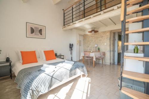 Sur les toits d'Uzès YourHostHelper