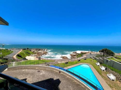 a view of the ocean from the balcony at Whale Rock in Margate