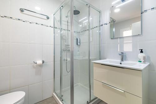 GMC Turistics - Great Apartment for Groups & Families