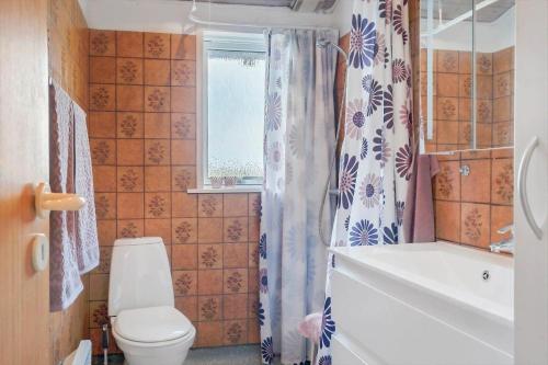 Koupelna v ubytování G192-Lemvig-Violvej-92