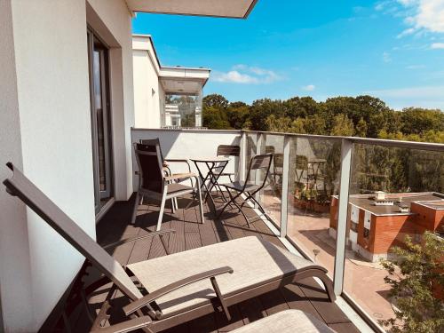 Baltic Inspiration - Gdansk Guest Favorite, 200m to beach, 75 SQM, 2 King Bedrooms, Jacuzzi Bath, Balcony, Underground Parking, Super Host