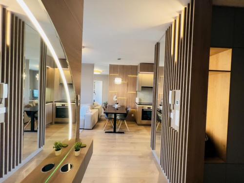 Karzo Property LU 208 Free Garage