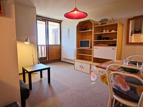Imagen de la galería de Studio cabine 24m², 4 personnes, balcon Sud, pied des pistes - FR-1-340-75, en Chamrousse