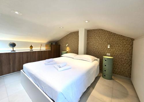 YR Apartments - Argonne - 3 Min Walk to Duomo Bus