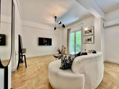 Elegant Two Bedroom Apartment a few steps from Plaka