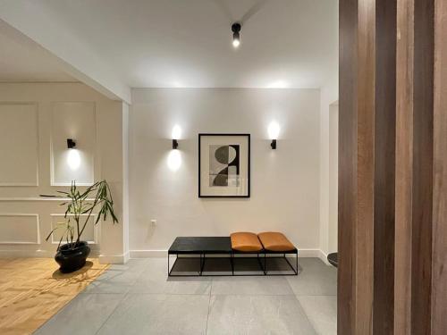 Elegant Two Bedroom Apartment a few steps from Plaka