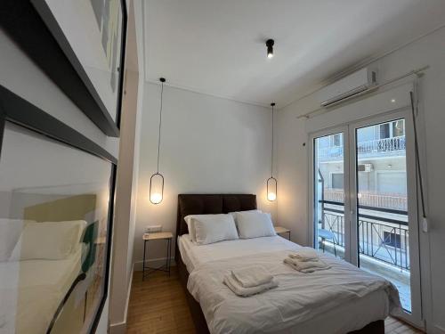 Elegant Two Bedroom Apartment a few steps from Plaka