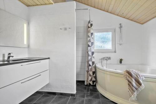 Fotografie z fotogalerie ubytování 8840-Glesborg-Strandskadevej-12-a v destinaci Glesborg