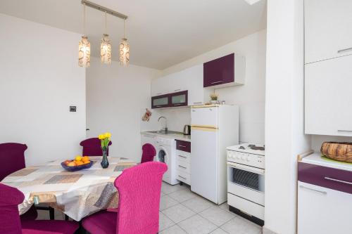 Dapur atau dapur kecil di Apartman New Star