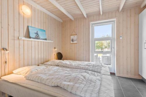 Ένα ή περισσότερα κρεβάτια σε δωμάτιο στο BL497-Saltum-Tolhoj-4