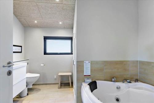 Ένα μπάνιο στο BL1650-Saltum-Tolhoj-19