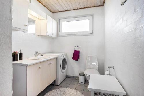 Dapur atau dapur kecil di BL971-Blokhus-Slugten-10