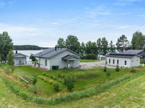 Φυσικό τοπίο κοντά σε αυτή η παραθεριστική κατοικία