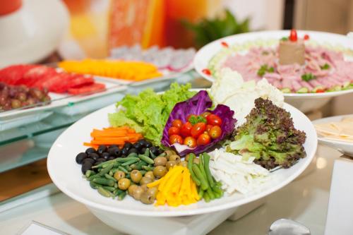 Jídlo v hotelu nebo okolí