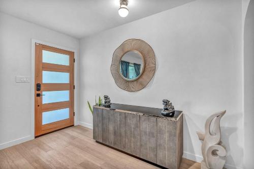 Gambar di galeri bagi Spacious 4-Bedroom Austin Home with Patio, BBQ, & Great Location Near Mueller and North Loop di Austin
