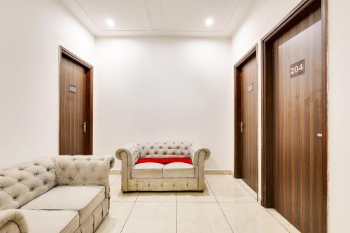 Gallery image of SPOT ON Lucky Hotel in Palwal