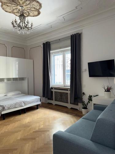MIHOUSE Res MILAN
