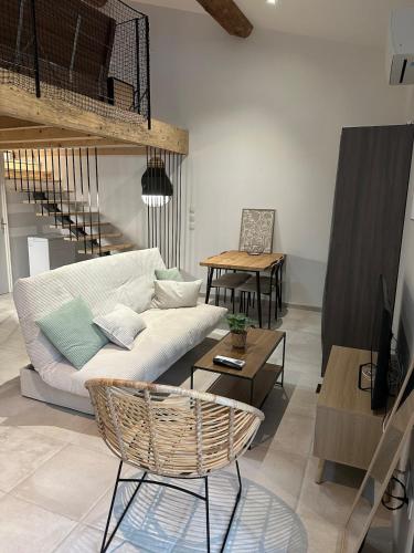 Duplex climatisé avec terrasse et parking privatif