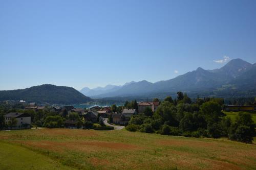 Gallery image of Pension Haus Claudia in Drobollach am Faakersee