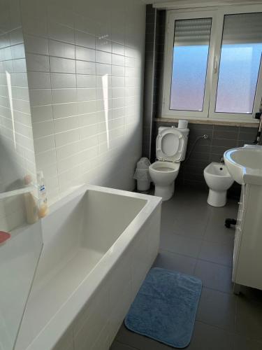 Koupelna v ubytování Quarto perto Aeroporto 2