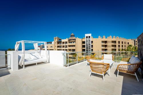 Luxury Villa Del Duque Renovated