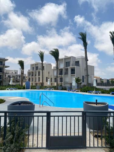 Luxury 4BRs Penthouse Villa, Marassi