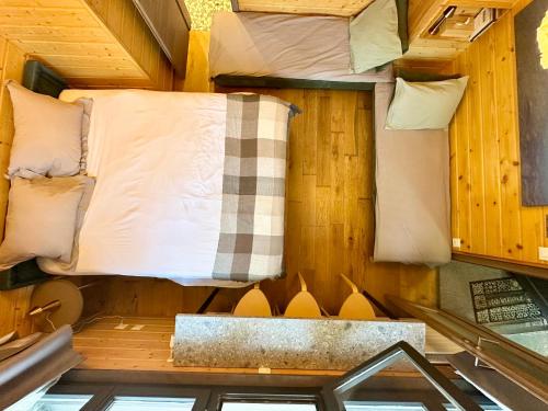 Posezení v ubytování Beautiful studio - private garden, EV, breakfast - Chalet Hug studio