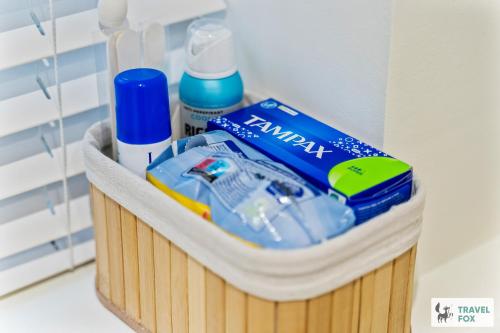 a toothbrush and toothpaste in a holder in a bathroom at Seagull Cottage in Hunstanton