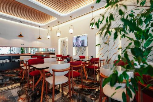 Μια τηλεόραση ή/και κέντρο ψυχαγωγίας στο Hotel Yaman