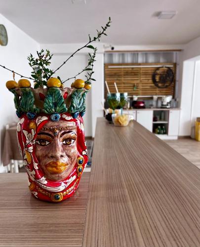 Dapur atau dapur kecil di Domus Apartment in villa, swimming pool and private parking
