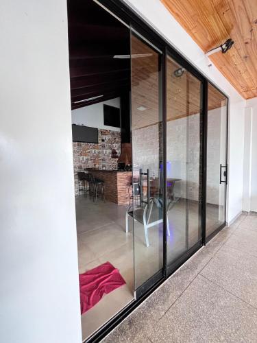 Φωτογραφία από το άλμπουμ του Modern House with Unique Style! σε Dourados